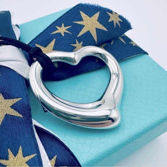 Tiffany & Co. 36 mm LARGE Open Heart Silk Cord Necklace with PACKAGING - Picture 4 of 9